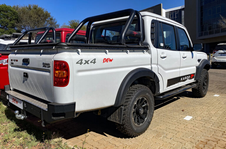 new-mahindra-bakkie-coming-to-south-africa-what-to-expect-topauto