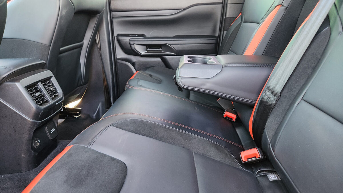Ford Ranger Raptor review – The double-cab bakkie that smokes a Golf ...