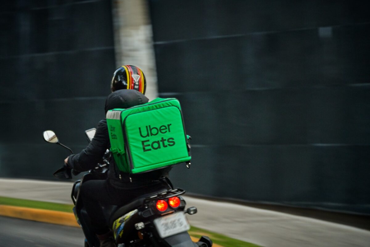 Red flags for Checkers Sixty60 and Uber Eats in South Africa – TopAuto