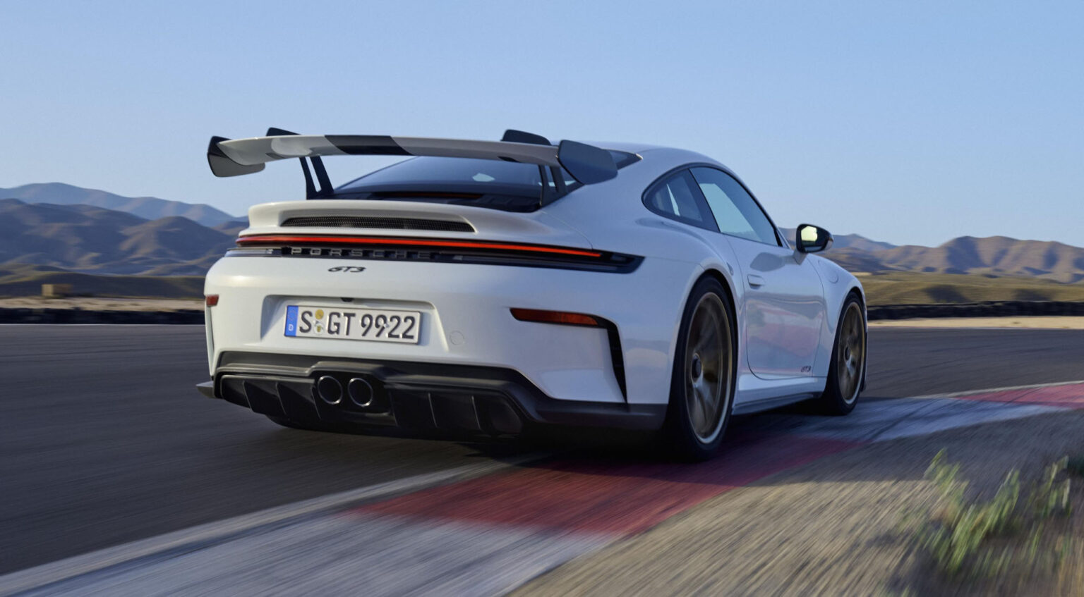 New Porsche 911 GT3 unveiled – South African pricing – TopAuto