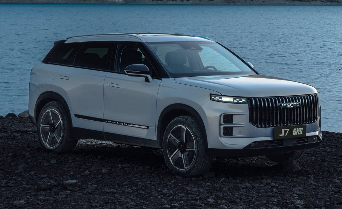 When you can buy the new Jaecoo J7 plug-in hybrid in South Africa