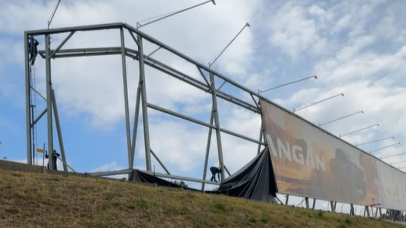 Chinese car brand hit by illegal billboard crackdown in South Africa
